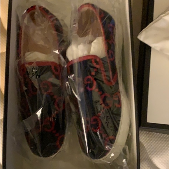 Gucci slide for men in mint condition worn once - Picture 2 of 6